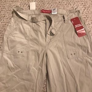 Levi relaxed capris
